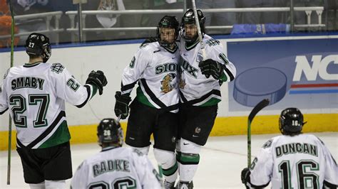 U north dakota hockey - After a lengthy court battle, North Dakota's varsity athletics teams will operate without an official nickname or corresponding logo until at least Jan. 1, 2015, as mandated by the North Dakota State Legislature. The team is now registered as the Fighting Hawks, a name that was chosen by the University on November 18, 2015.